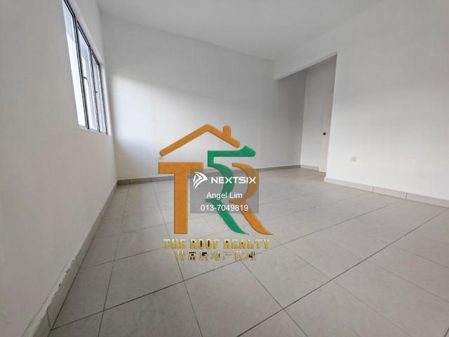 Beautiful Garden Double Storey Terrace Intermediate House for Sale