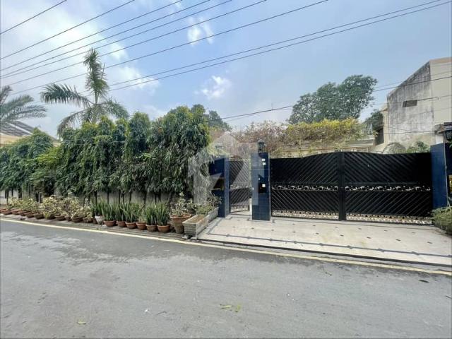 Beautiful Green Belt 2 Kanal House For Sale Peaceful Living In Prime Location