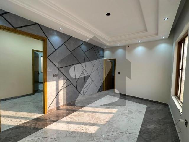 Beautiful Design House Naya Nazimabad