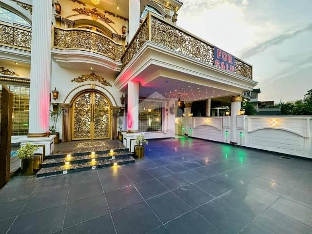 Beautiful Designer House For Sale Bharia Town Phase 6