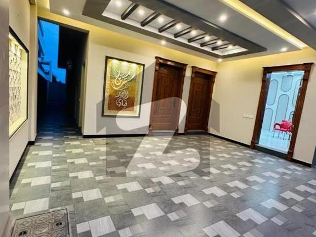Beautiful Designer Prime Location House Top City 1