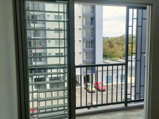 Beautiful DKristal Apartment Setia Ecohill Semenyih