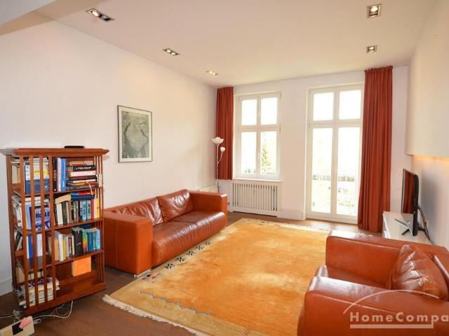 Beautiful four bedroom apartment in Charlottenburg, furnished