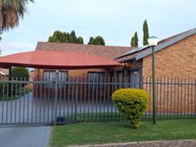 beautiful facebrick home for sale