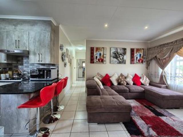 beautiful family home in a prestigio.