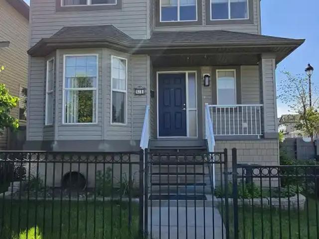 Beautiful Family Home in Leduc