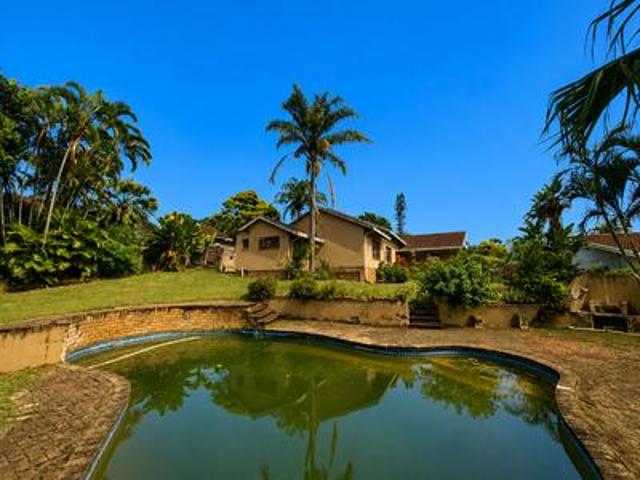 beautiful family home with pool and.