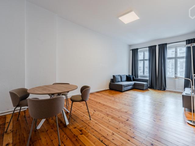 Beautiful & fashionable apartment in Wedding