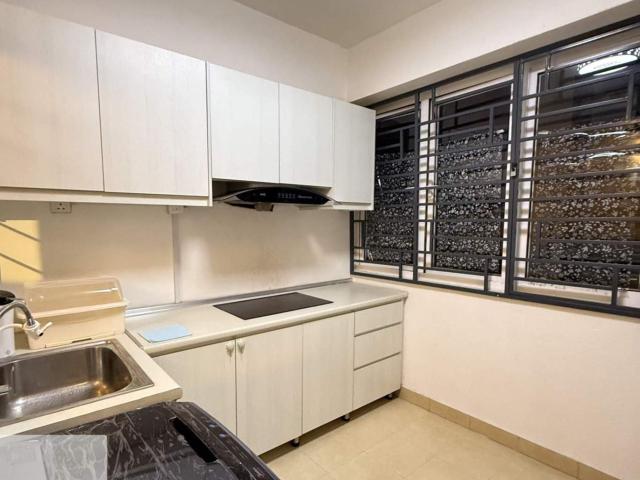 Beautiful Female Unit Medium Room to Let @ Main Place Residence, USJ 21