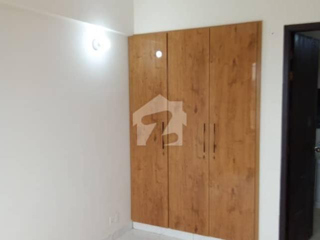 Beautiful Flat For A Small Educated Family In Boundary Wall Project
