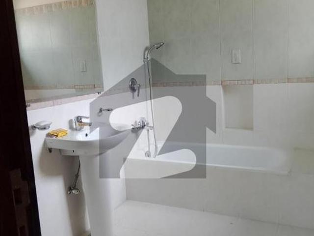 Beautiful Full House for Rent avalible F6 F 6