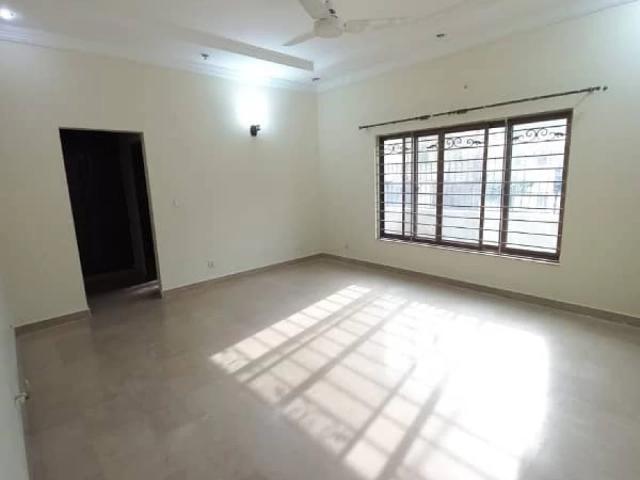 Beautiful Full House For Rent Islamabad E 11 ID 79735