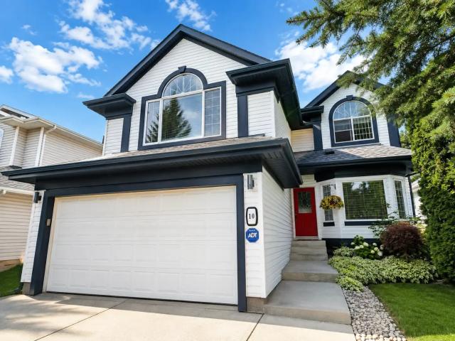 Beautiful Fully Developed Executive 2 storey in Erin Ridge St. Albert