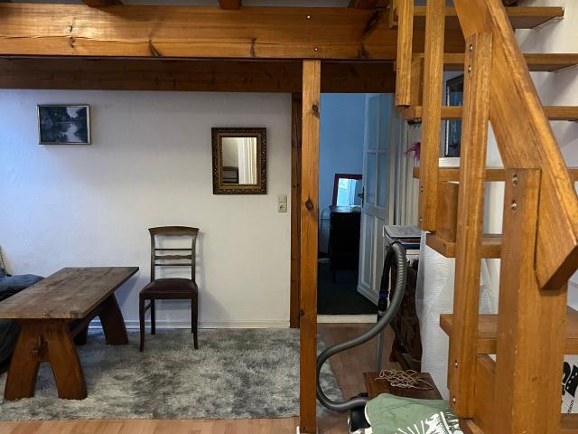 Beautiful, fully furnished period apartment on the ground floor with 4.20 m high ceilings, Berlin Amsterdam Apartments for Rent