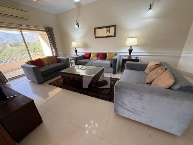 Beautiful Fully Furnished 2 Bedroom Apartment For Rent
