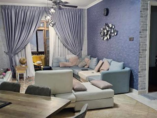 Beautiful Kampung Warisan Condo Prime Location Opposite Jelatek LRT