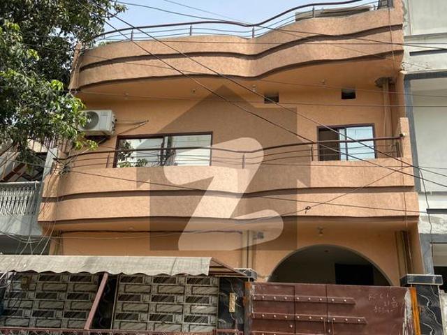 Beautiful House 70 Feet Wide Street Open Facing In I 10/1 I 10 Markaz