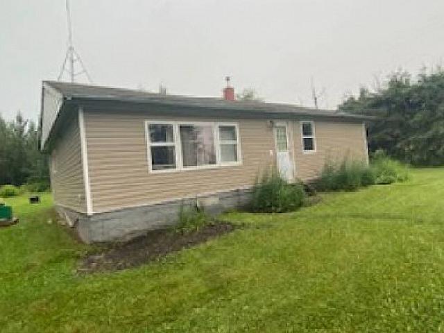 Beautiful House And 5 Acres For Sale In Slave Lake,alberta