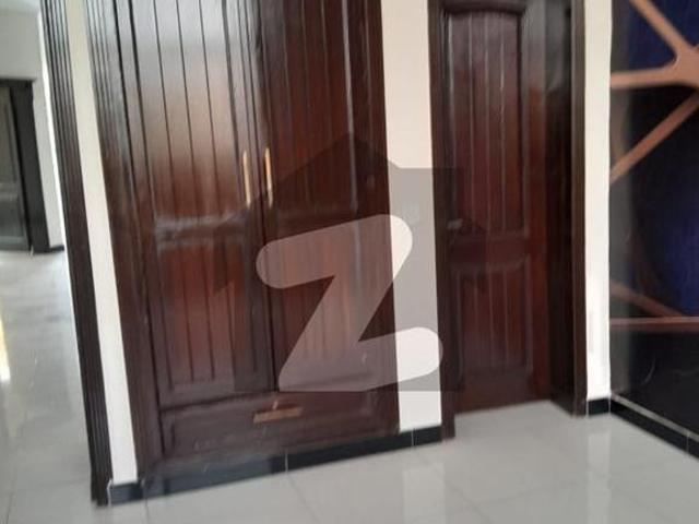 Beautiful House Almost New Investor Price E 11