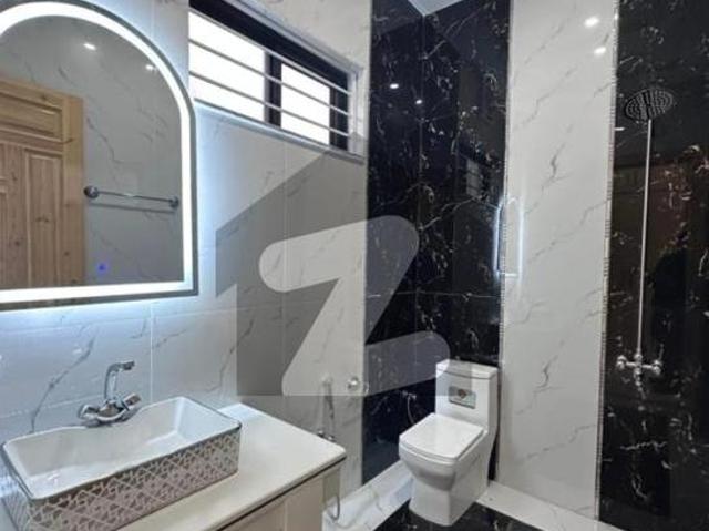 Beautiful House At Main Double Road Mumtaz City