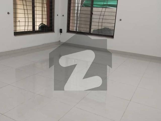 Beautiful House Available For Rent In Askari 10 Sector A Lahore Near To Market Near To Masjid