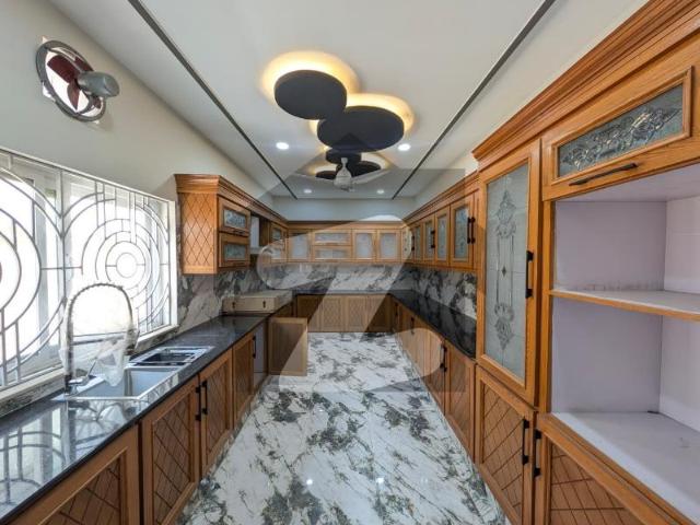 Beautiful House Available for Rent in E 7