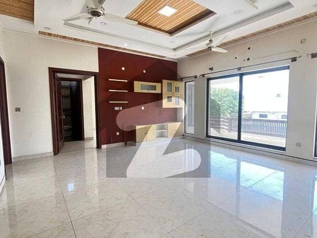 Beautiful House For Rent 5 Bedroom With Attached Bathroom Drawing Dining TV Lounge Kitchen