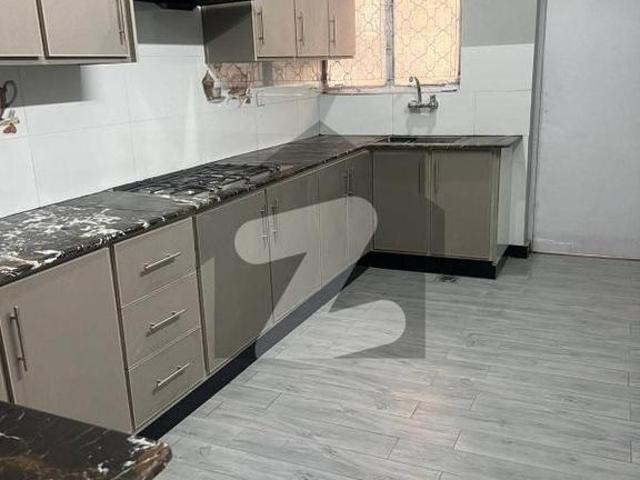 Beautiful Upper Portion For Rent In V Block Gulberg Residencia