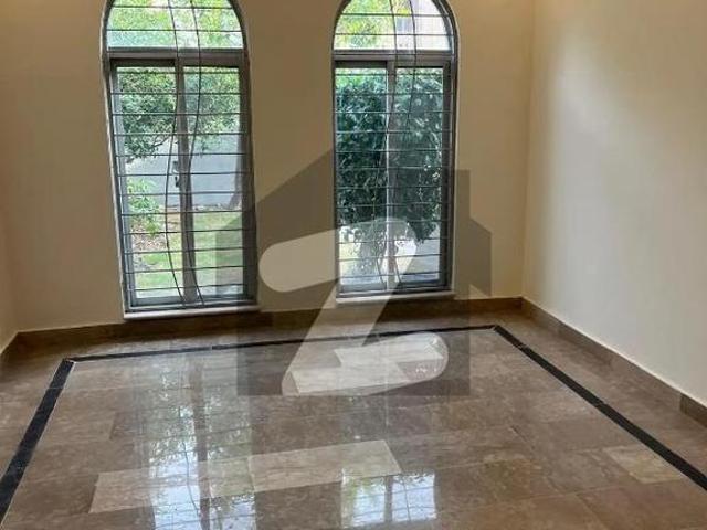 Beautiful house for sale available paragon city