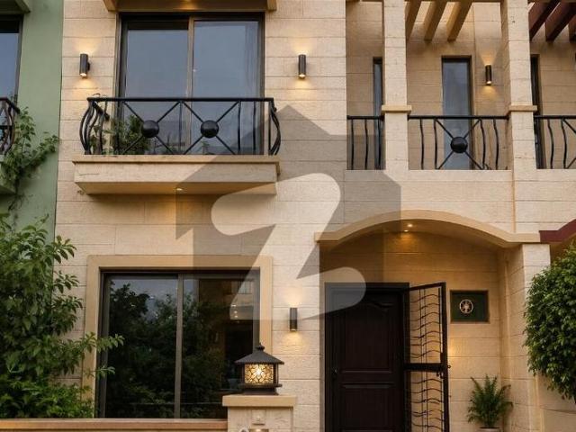 Beautiful house for sale available with gas paragon city