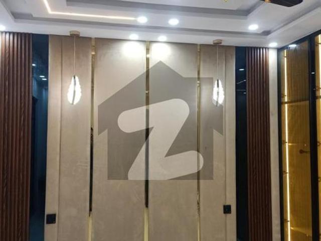 Beautiful House For Sale In Central Park B Block Central Park Block B