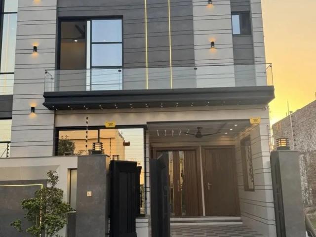 Beautiful House For Sale In Central Park Housing Society Lahore Central Park Housing Scheme ID 99075