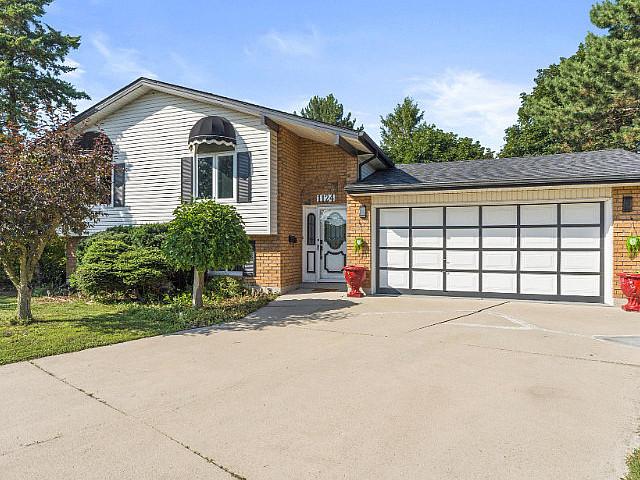 Beautiful House For Sale In Lasalle Ontario By Owner