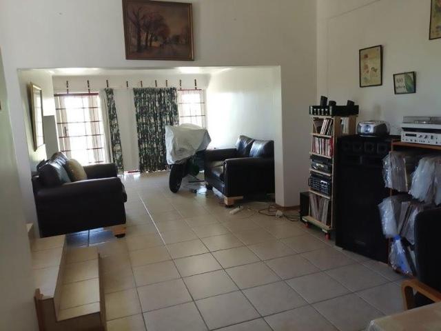Beautiful house for sale in the heart of Oviston Eastern Cape