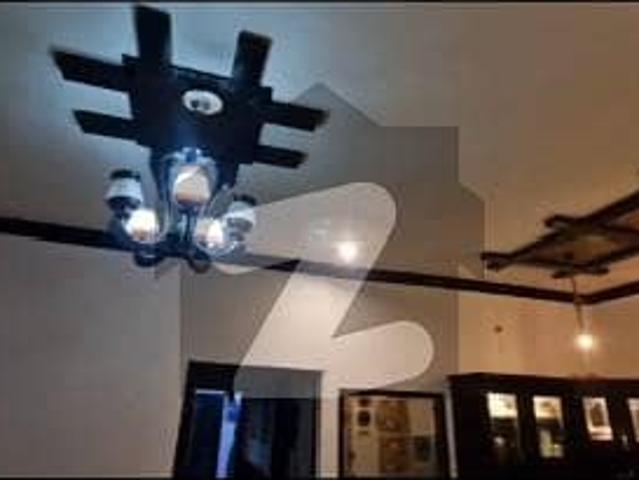 Beautiful house for sale iqbal town kamran block