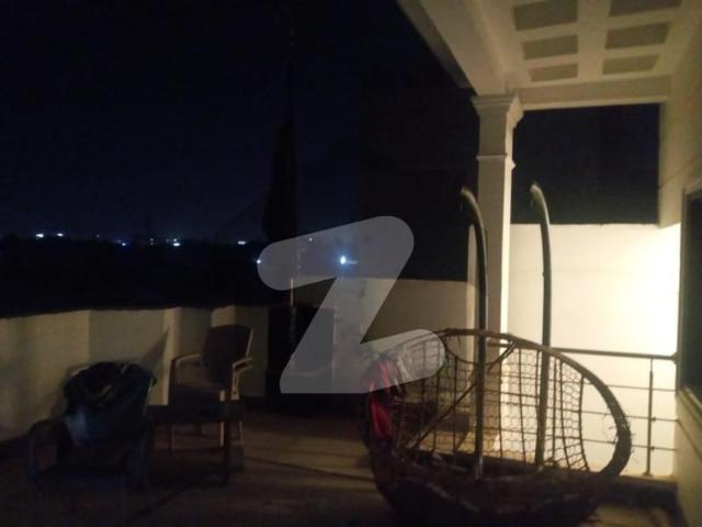 Beautiful House on Main Road & Prime Location Qasimabad