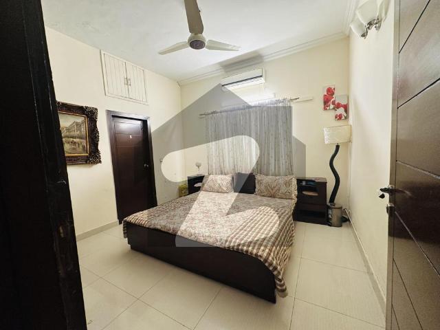 Beautiful House Solid Construction Tiles, Wood, Steel Work 100 % Solid. Vip Location, Contact Owner. Askari 11