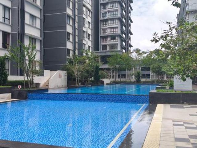 Beautiful House Strategic Location