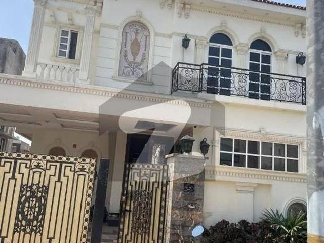 Beautiful House Wapda Town Block B1