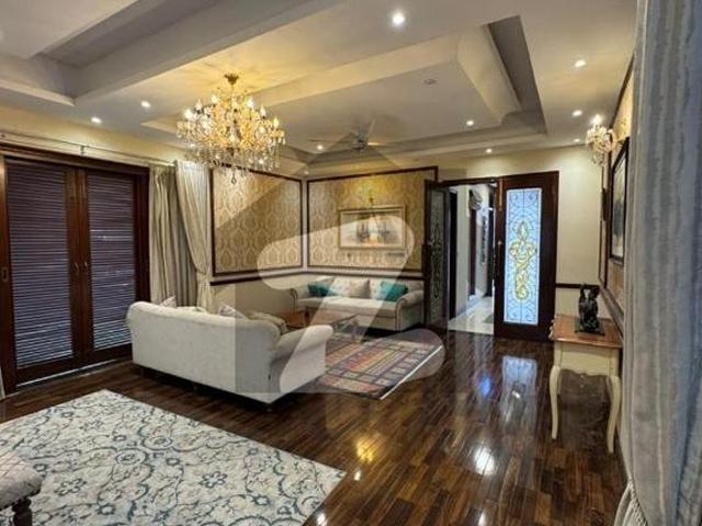 Beautiful house with basement & pool dha phase 6