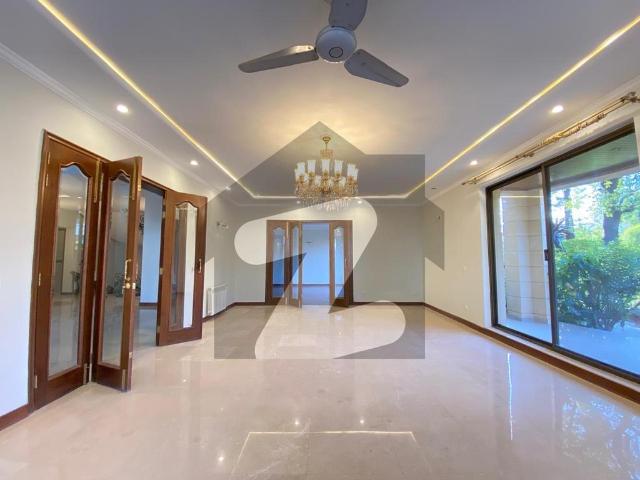 Beautiful House With Big Lawn Available For Rent On Prime Location F 6