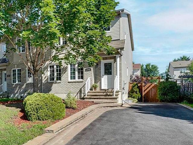 Beautiful Home In Aylmer