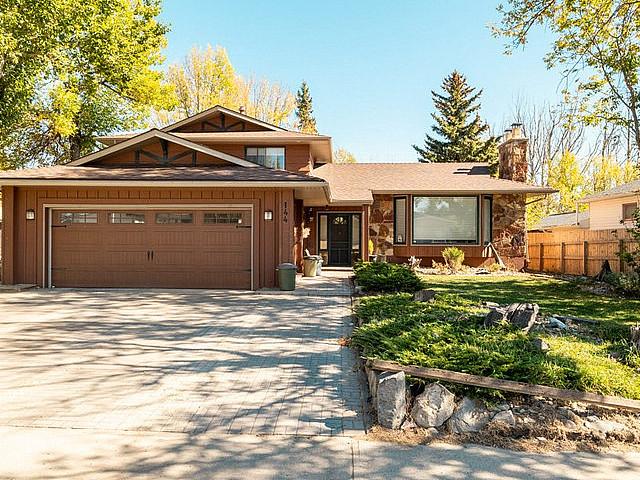 Beautiful Home In Cardston!