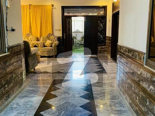 Beautiful investor rate House in Ayub colony