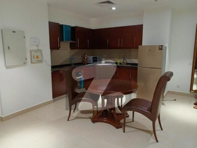 Beautiful One Bed Plus Study Fully Furnished Apartment Lake View 1080 Sq Feet Rent 900$ Per Month Constitution Avenue
