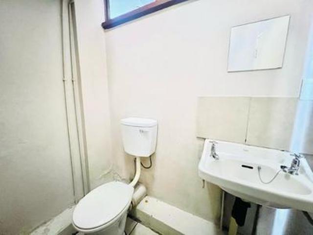 beautiful one bedroom apartment in c.