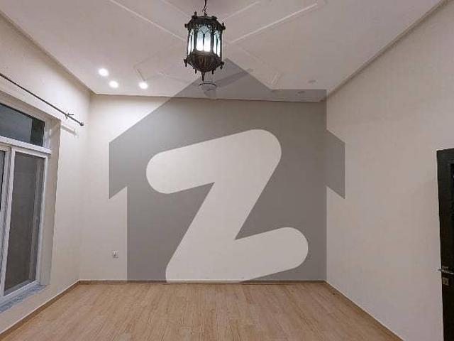 Beautiful Location 1 Kanal Independent House For Rent With Gas Installed