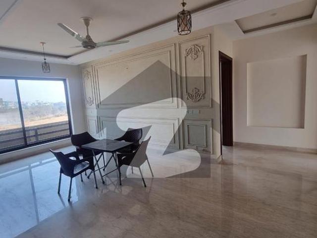 Beautiful location brand new house for rent d 12