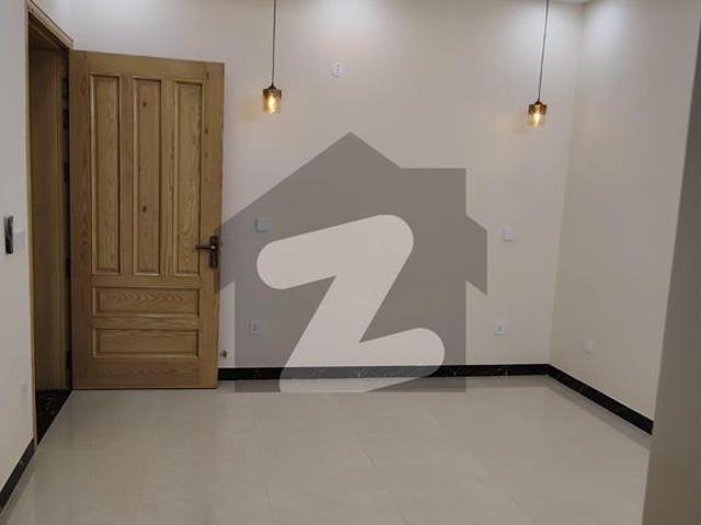 Beautiful location brand new house for rent d 12