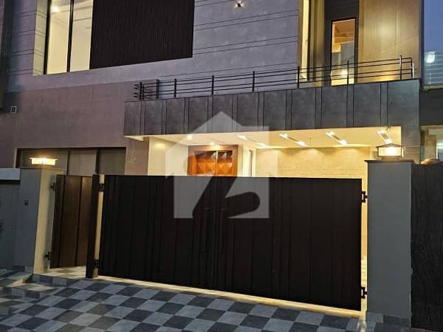 Beautiful Location Designer House For Sale